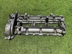 Клапанная крышка Mercedes ML