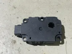 Моторчик заслонки печки Audi RS6