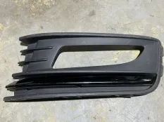 Накладка противотуманной фары Volkswagen Polo