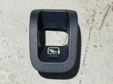 Заглушка isofix Mercedes-Benz ML