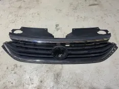 решетка радиатора Volkswagen Polo