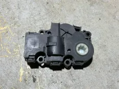 Моторчик заслонки печки BMW 3