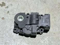 Моторчик заслонки печки BMW 3