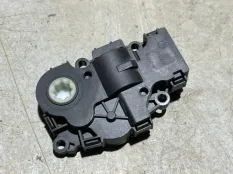 Моторчик заслонки печки BMW 3