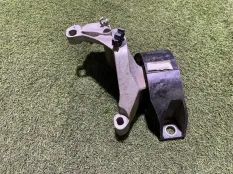 Опора двигателя Nissan Almera