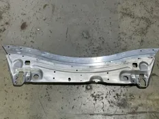 передняя панель Mercedes-Benz GLC