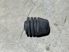 отбойник капота Volkswagen Polo
