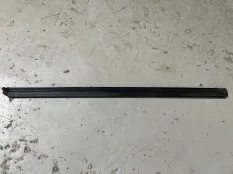 уплотнитель стекла двери Geely Coolray