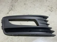 Накладка противотуманной фары Volkswagen Polo