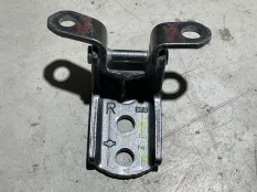 петля двери Nissan Qashqai