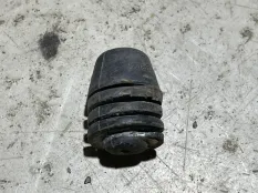 отбойник капота Volkswagen Polo