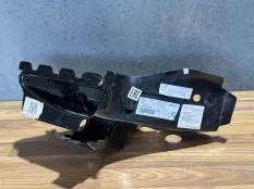 Кронштейн лонжерона SMART ForTwo A4536140500 453, передний левый