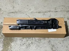 Кронштейн радиатора BMW X5 17118572189 E70, правый