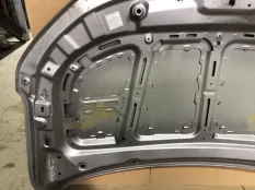 капот Geely Coolray