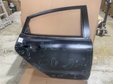 Дверь KIA RIO STKA470411, задняя правая