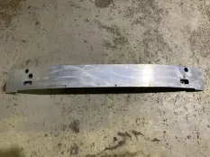 Усилитель переднего бампера X0184000001, передний