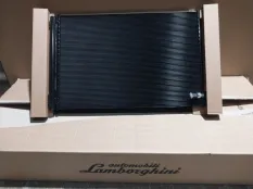 Радиатор кондиционера Lamborghini Urus 4M0816411M