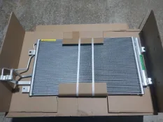 Радиатор кондиционера Hongqi HS5 8105020DD01