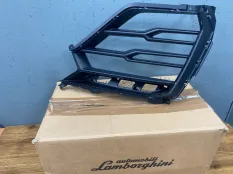 Решетка бампера Lamborghini Urus 4ML807682, передняя правая