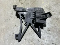 Кронштейн панели Mercedes-Benz GLC