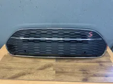 Решетка радиатора MINI Clubman 51137495172 F54, передняя
