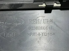 накладка решетки радиатора Renault Logan