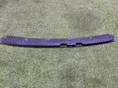 Накладка замка багажника lada Largus