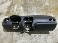 Торпедо Volkswagen Polo