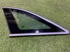 форточка двери Mercedes-Benz GLC-Class