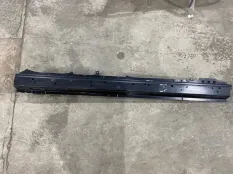 Порог кузова Toyota Rav4 6140142020, правый