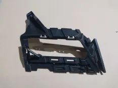 Кронштейн бампера Jetta VS5 5CG807724, передний правый