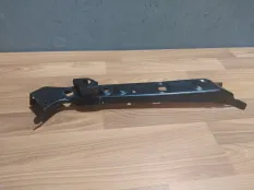 Суппорт радиатора Nissan Qashqai JH05QSA14048AR J11, правый