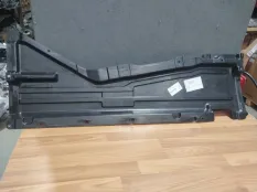 Защита днища кузова BMW x5 51757158404 E70, правая