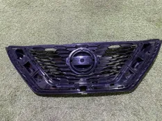 решетка радиатора Nissan Qashqai