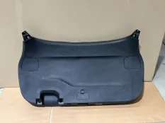 Обшивка крышки багажника Geely Tugella