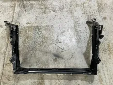 рамка радиатора Toyota Camry