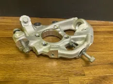 Кулак поворотный Mercedes-benz A1673572100