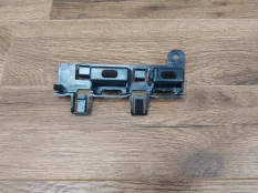 Кронштейн крыла BMW x5 51777469386 G05, передний правый