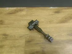 Ограничитель двери Задний BMW X7 51227451348 G07, задний