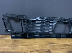Решетка бампера BMW 7-Series 51118074000 G11