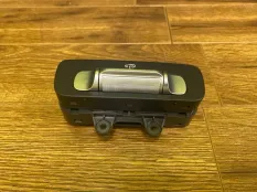 Кнопка пневмоподвески Mercedes-benz A1679053702