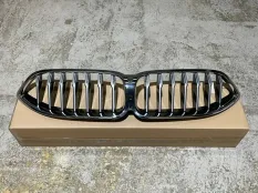 Решетка радиатора BMW 8 51138092674 G15