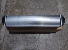 Интеркулер Hongqi HS5 1119010DD01