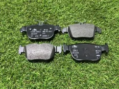Тормозные колодки Volkswagen golf 2020 5WA698451 MK8, заднее