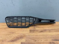 Решетка радиатора MASERATI Quattroporte S 673006996 М156, левая