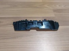 Кронштейн бампера Renault Sandero 622226527R, передний правый