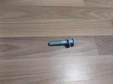 Болт подвески BMW x5 33326763463 E53