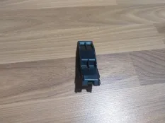 Кронштейн решетки радиатора BMW 3 Series 51117386152 F30