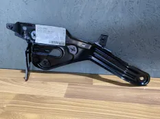 Кронштейн крыла smart A4536209800 W453, передний левый