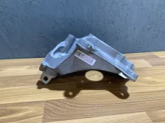 Кулак поворотный MINI Cooper 31216876849 F56, левый